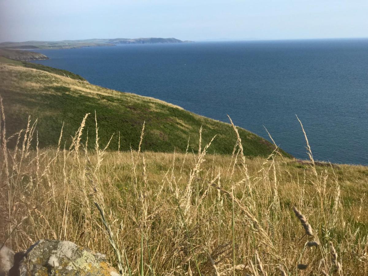 Lodge Cabin With Fabulous Views - Farm Holiday Stranraer Bagian luar foto