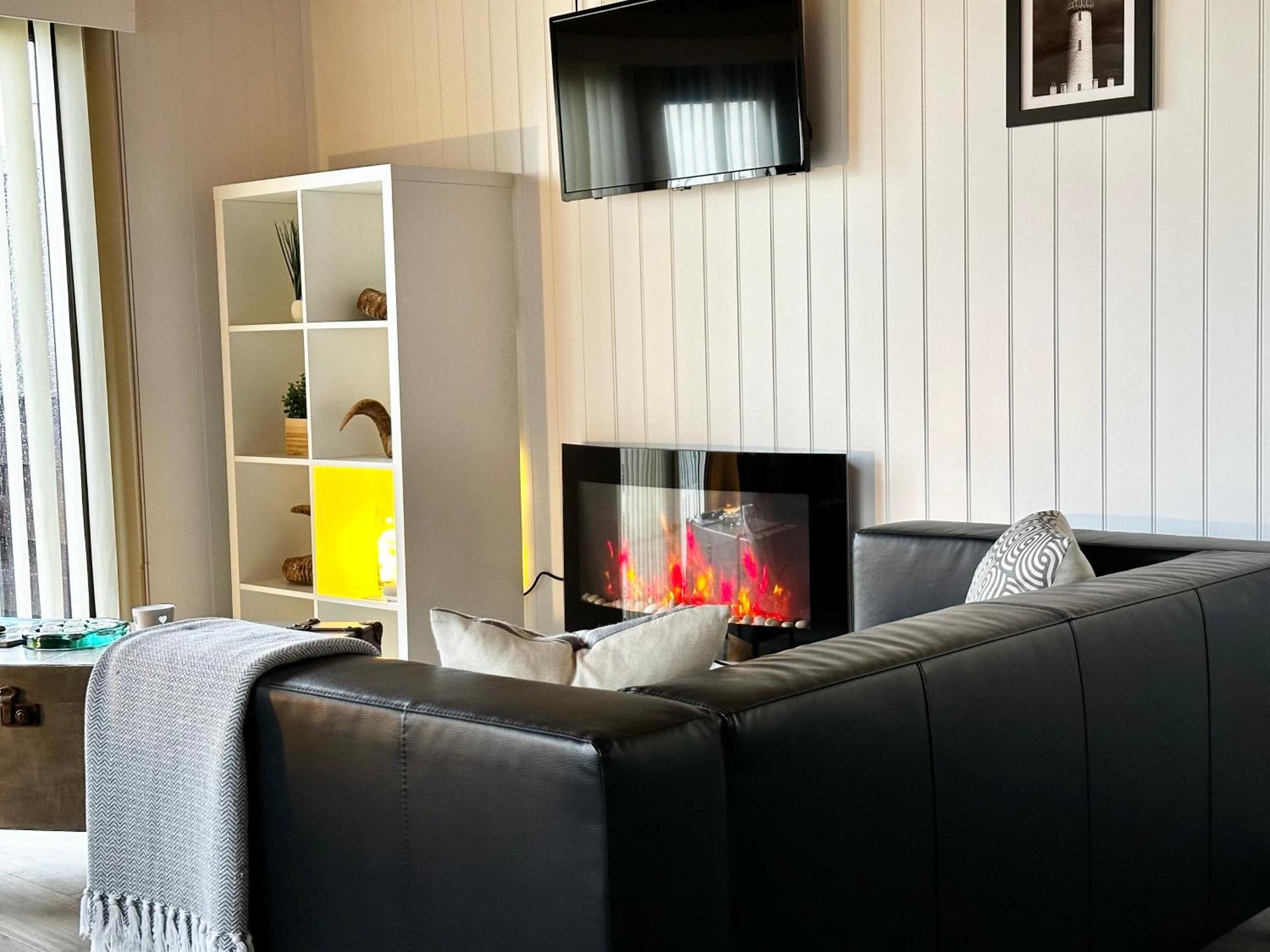 Lodge Cabin With Fabulous Views - Farm Holiday Stranraer Bagian luar foto