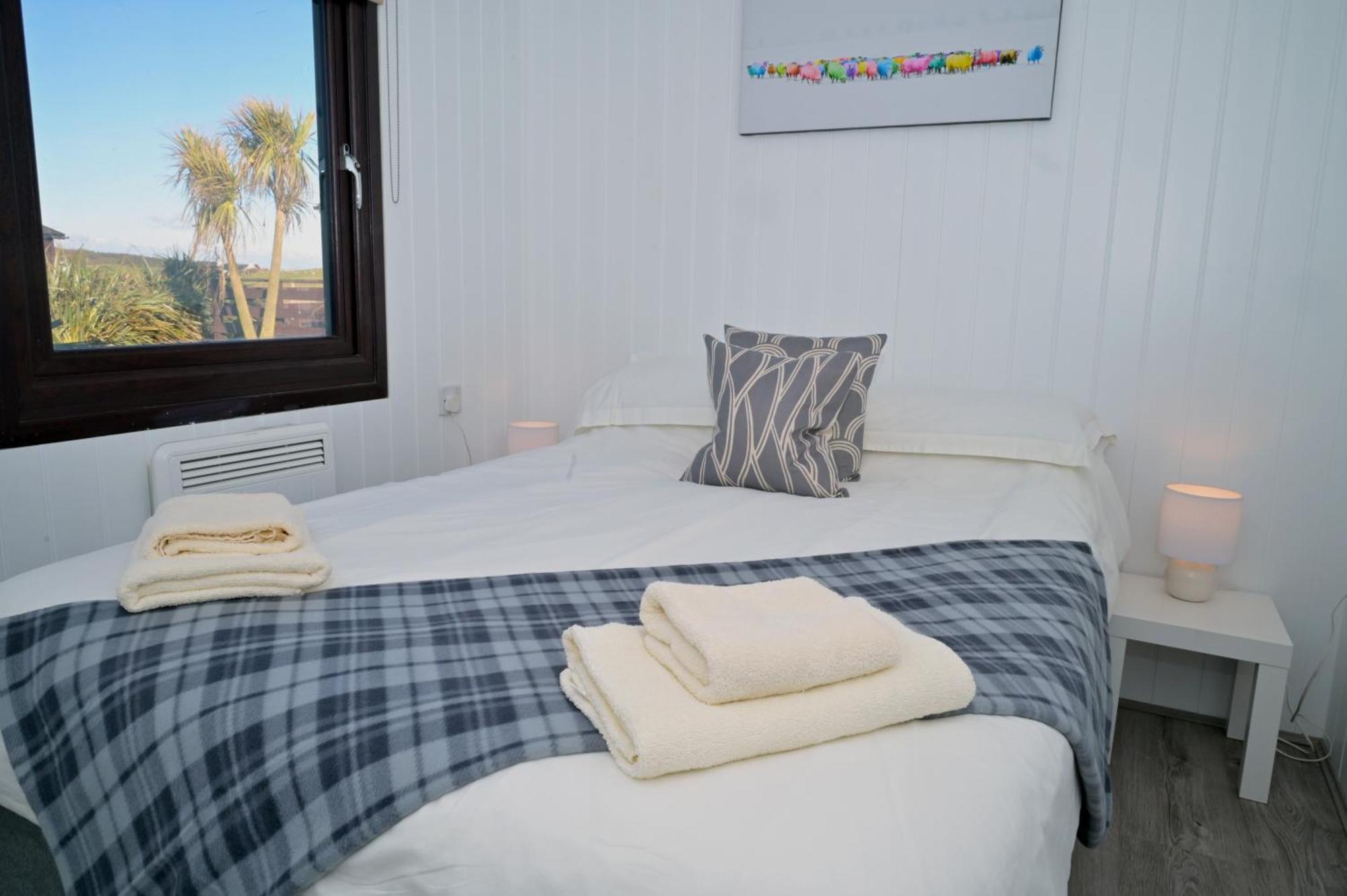 Lodge Cabin With Fabulous Views - Farm Holiday Stranraer Bagian luar foto